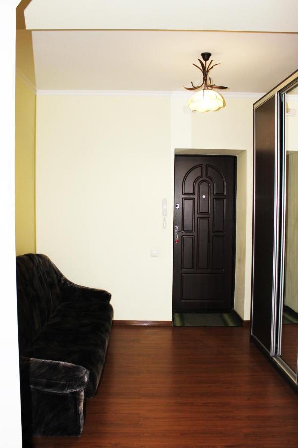 Ferienwohnung Центр Міста Однокімнатна Новобудова Lutsʼk Exterior foto